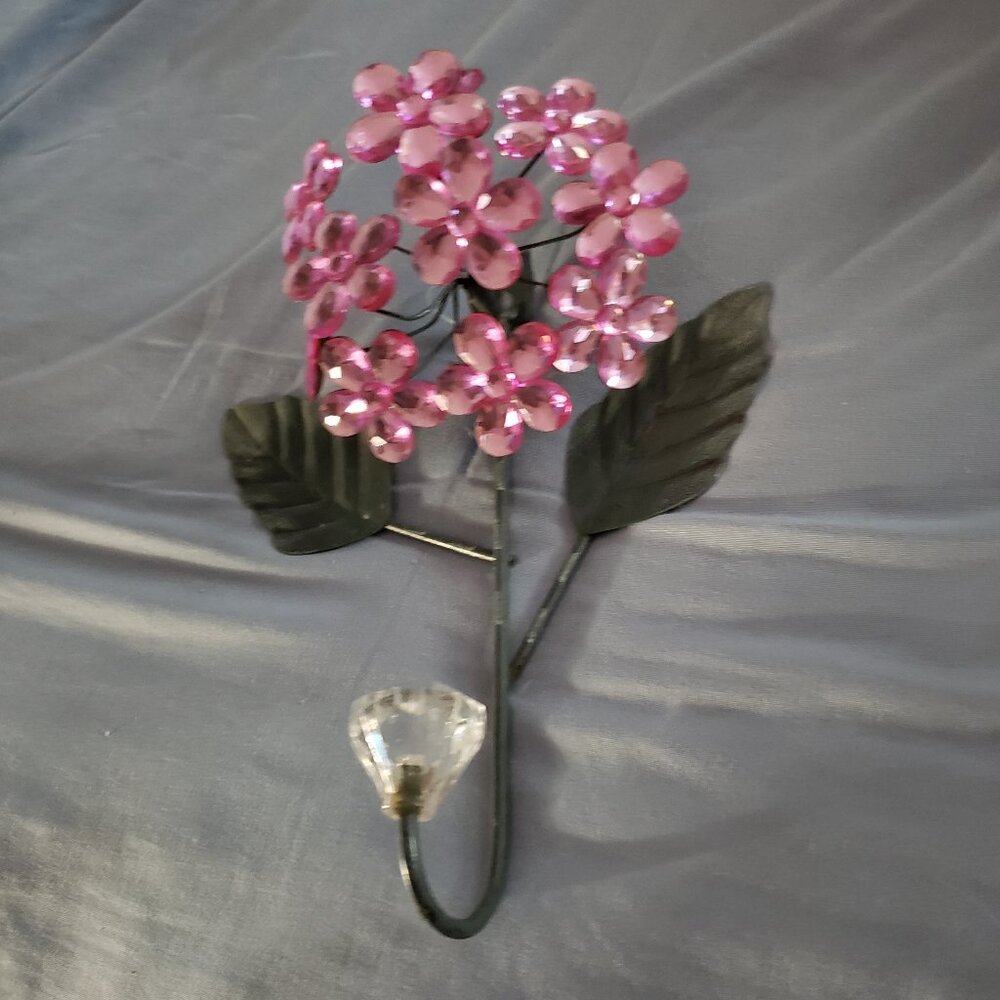 Pretty wall hanger/hook. Decorative - Picture 5 of 6